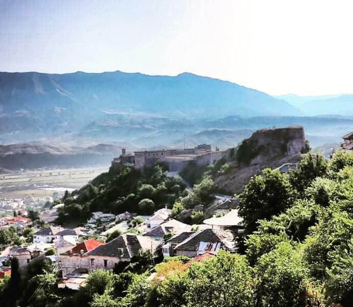 Stone Rooms 1850 Gjirokastër Eksteriør billede
